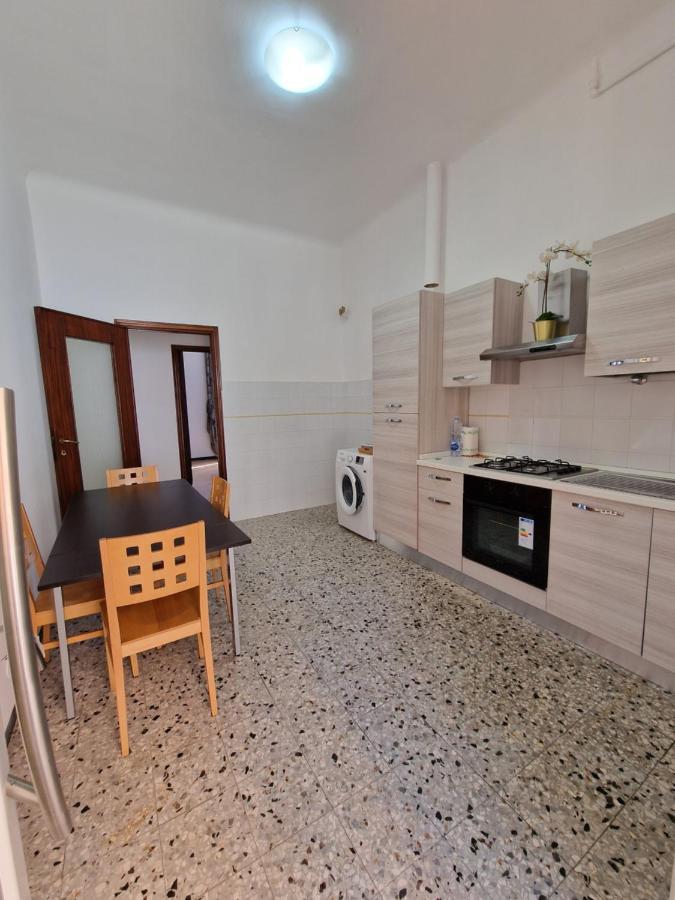 La Casa Della Stazione Apartment La Spezia Luaran gambar