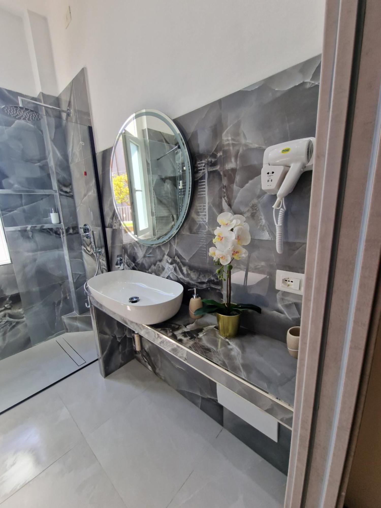 La Casa Della Stazione Apartment La Spezia Luaran gambar